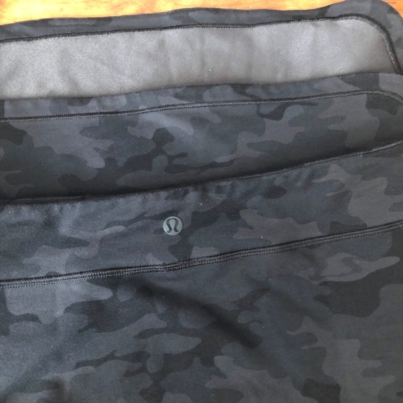 Lululemon Athletica City Skirt Savasana Camo - Picture 4 of 10